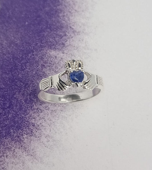 sapphire claddagh ring 