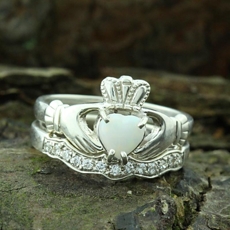 Claddagh ring online with opal stone